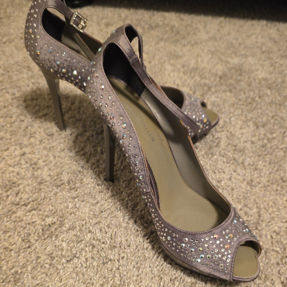 Karen Millen Gray Heels with Glitter Finish